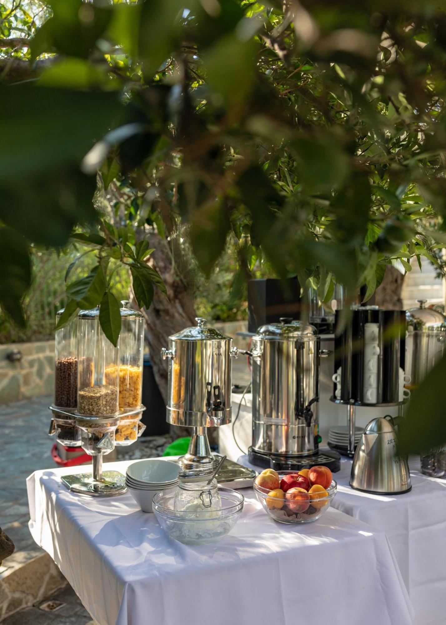 Ampoulos Rooms & Apartments Kedro Esterno foto