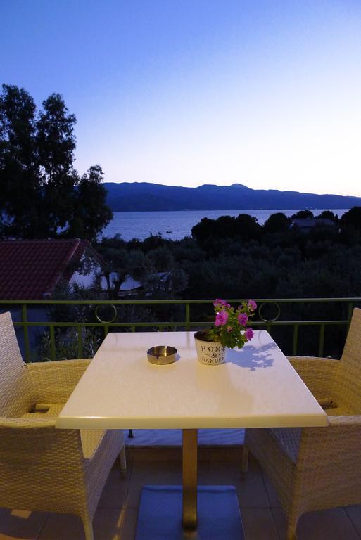 Ampoulos Rooms & Apartments Kedro Esterno foto