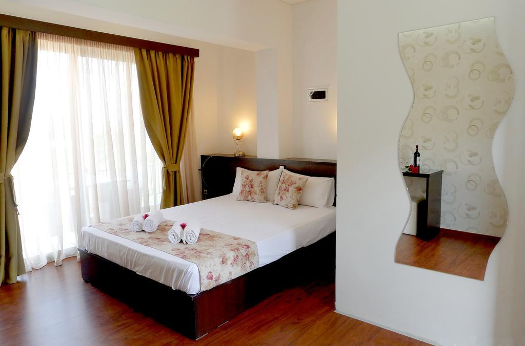 Ampoulos Rooms & Apartments Kedro Esterno foto
